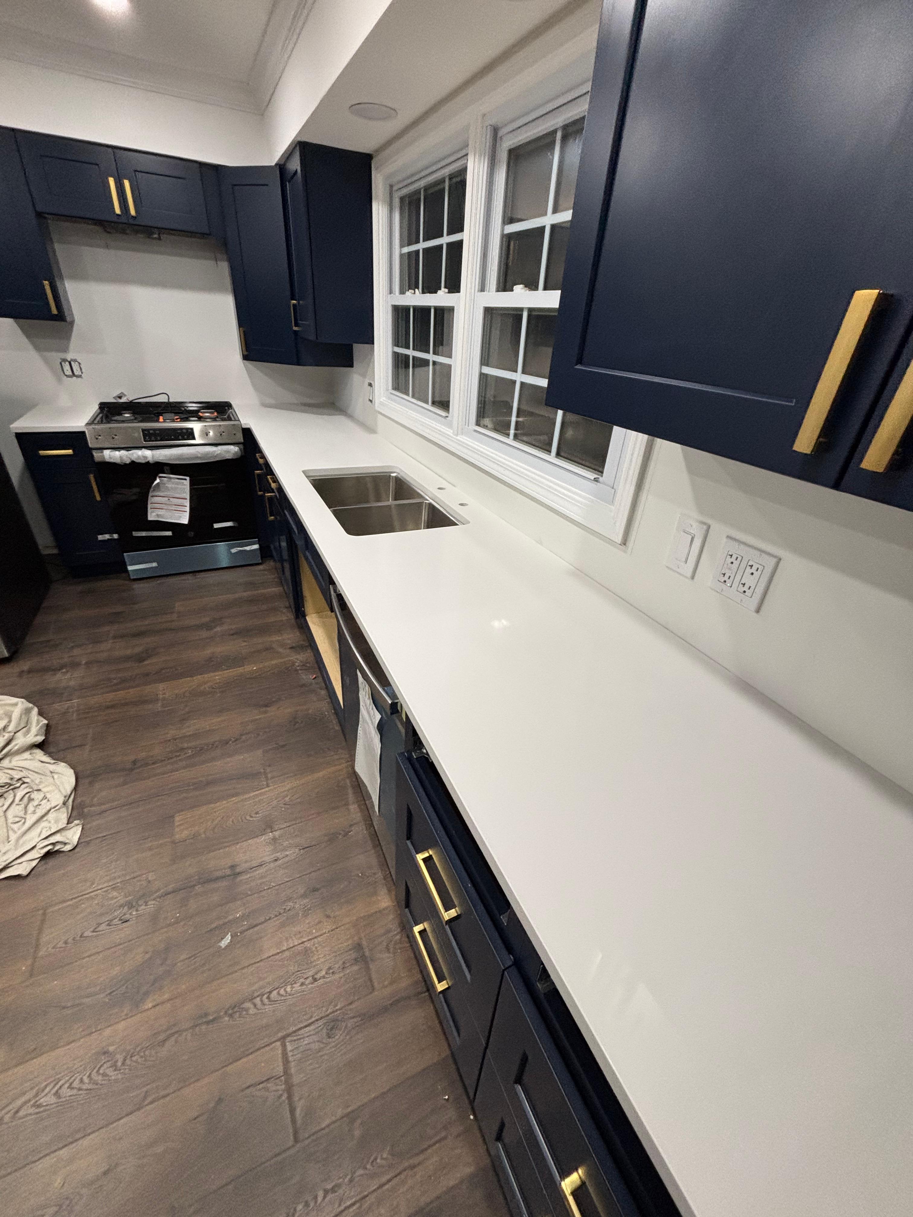 Naperville kitchen with granite countertops