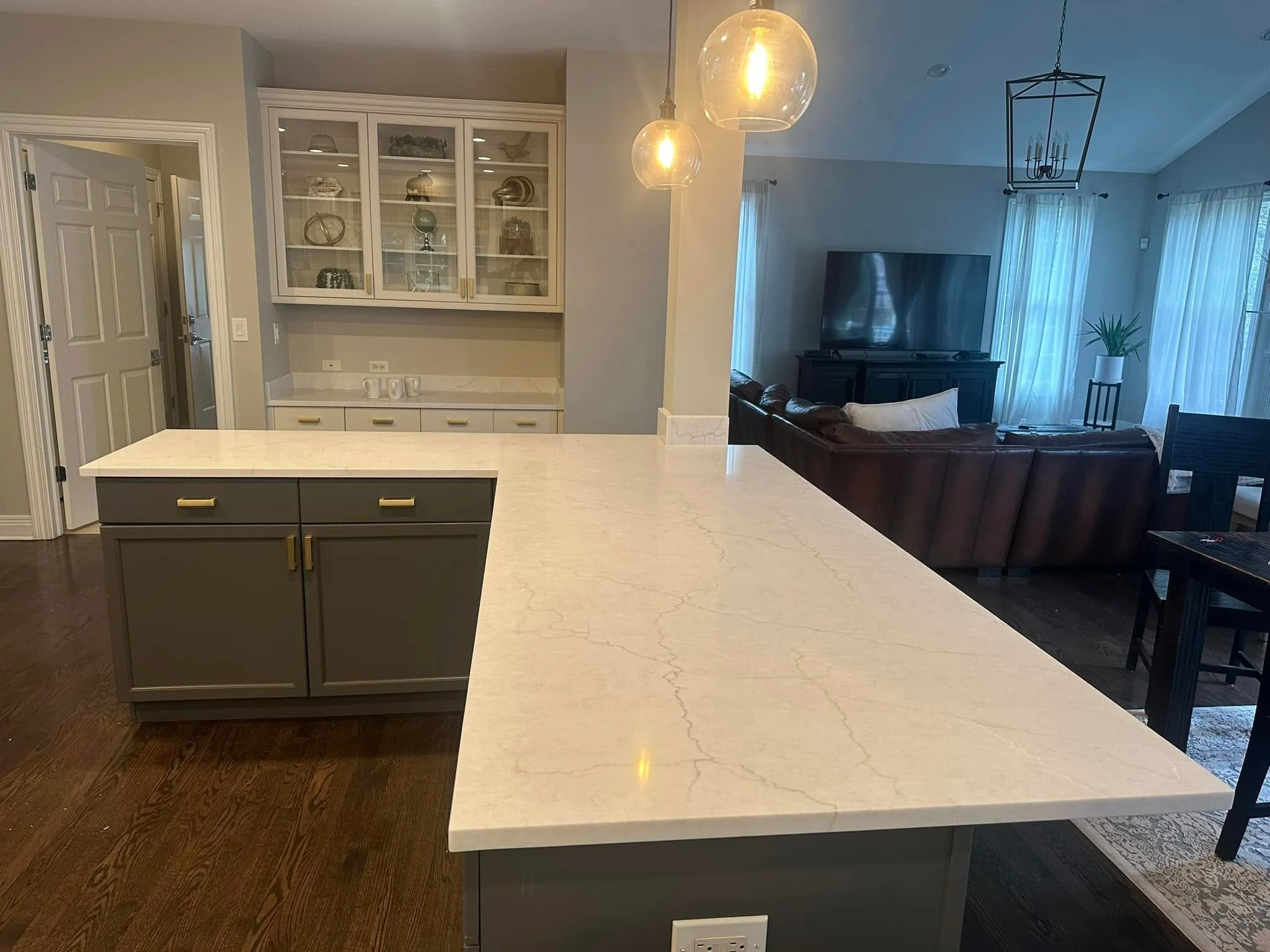 L-Shaped Quartz Layout