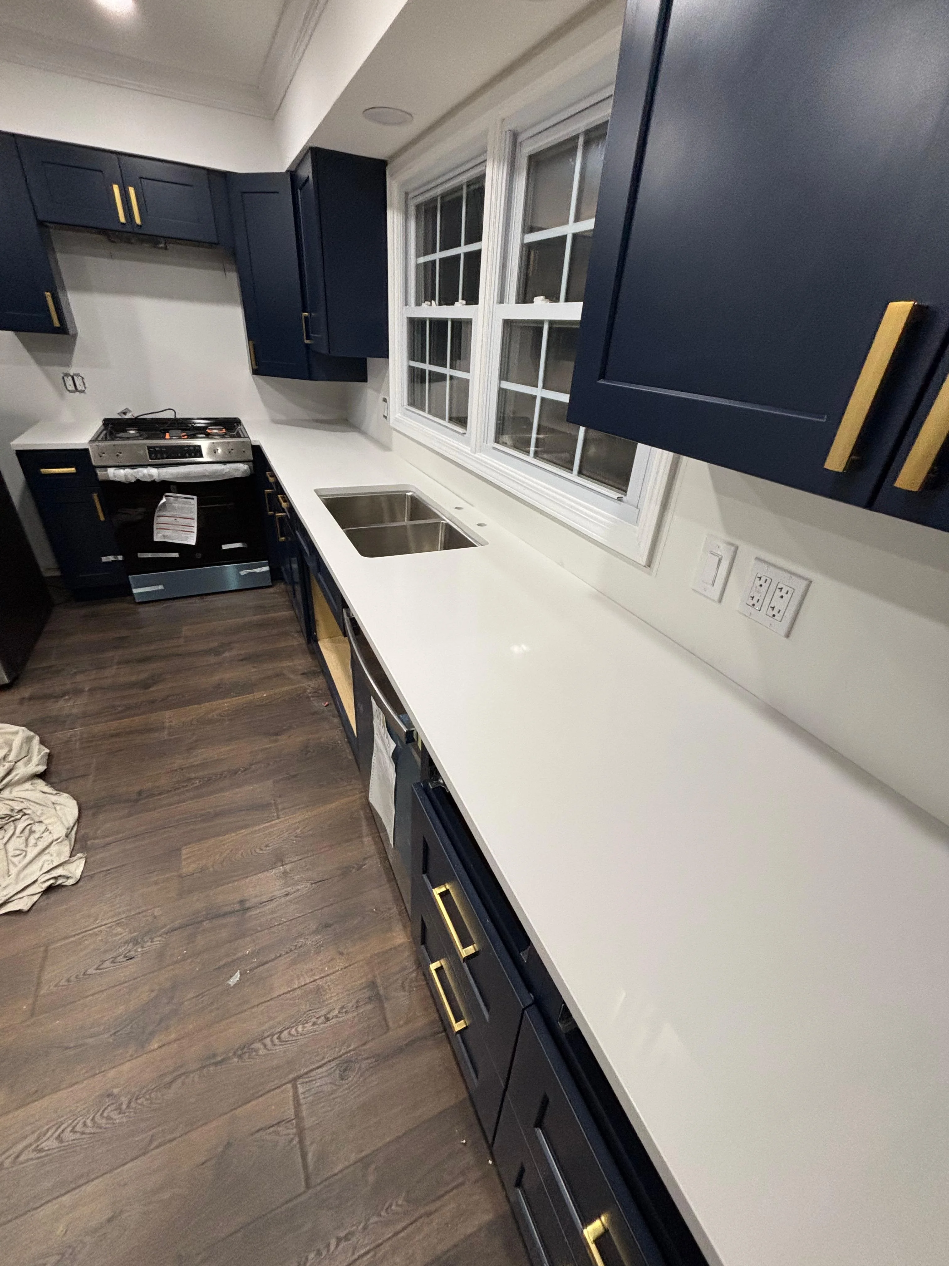 Naperville kitchen with granite countertops